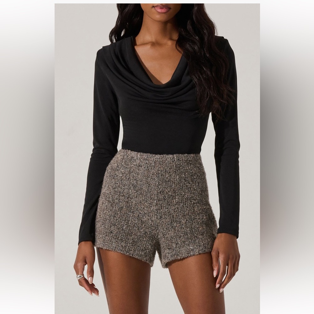 Astr Black Top
